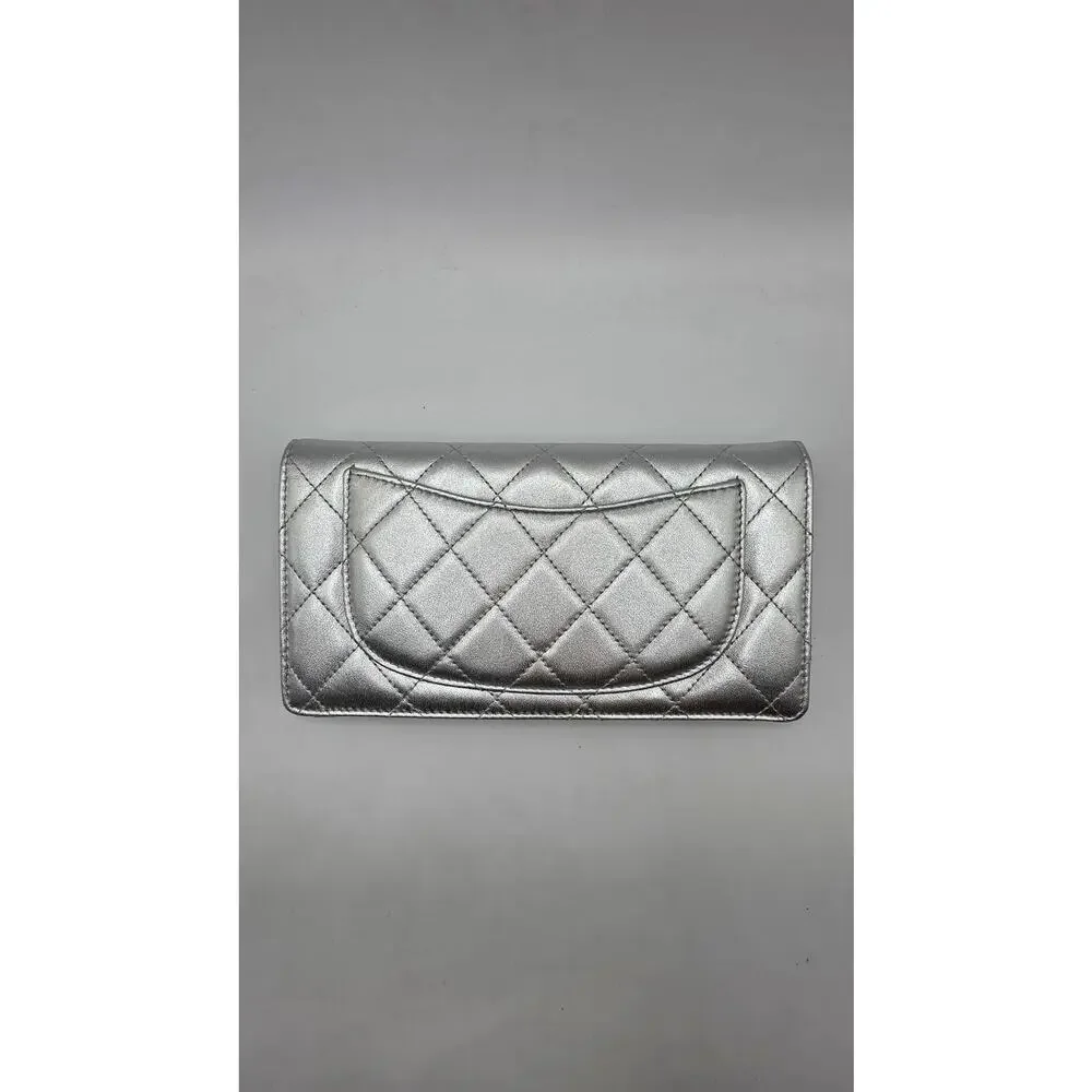 Chanel Silver-tone Interlocking CC Yen Wallet Bifold Wallet